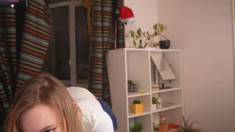 your Nicky online show from December 21, 1:06 pm