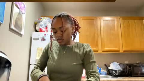 angelbabi online show from December 12, 7:37 pm