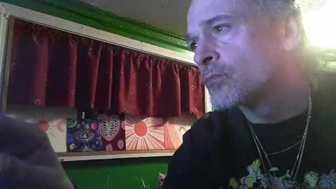hippiedad333 online show from February 10, 12:13 am