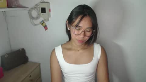 Karrie3 online show from December 20, 2:46 pm