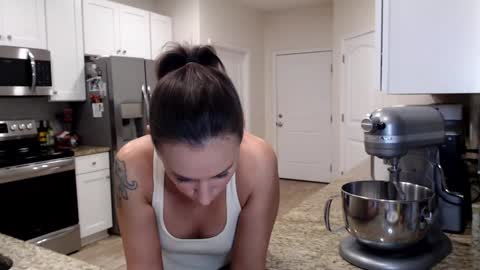 Holi Hurricane online show from February 20, 4:56 am