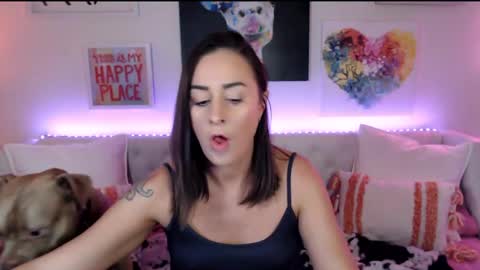 Holi Hurricane online show from April 12, 3:21 am