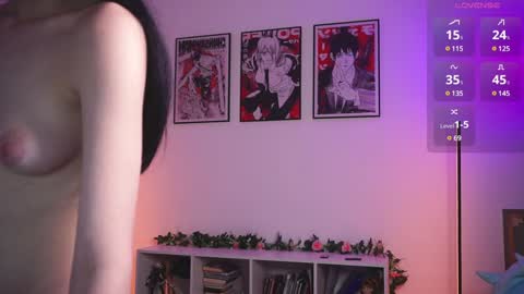 Holli online show from January 28, 6:39 pm