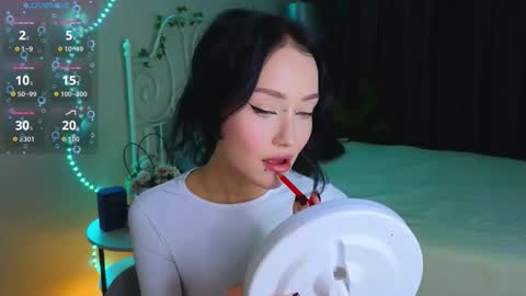 Snapshot of holly_berryy_ chatting on September 26, 1:35 am holly_berryy_ online show from September 26, 1:35 am