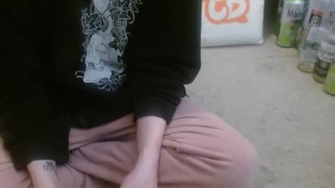 Holly Hawkes online show from March 26, 1:11 am