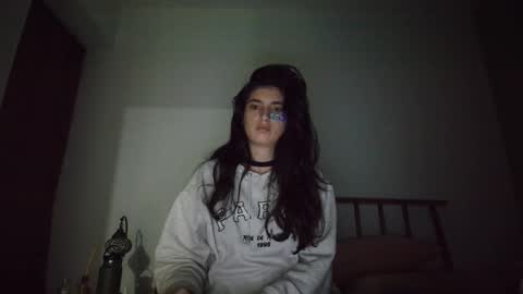 Snapshot of hollyshit_ chatting on September 26, 1:13 am hollyshit_ online show from September 26, 1:13 am