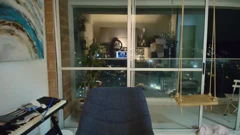 hollyshit_ online show from January 14, 1:13 am