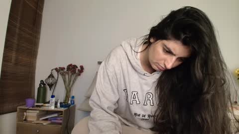 hollyshit_ online show from January 9, 2:17 am