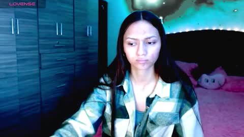 Juli online show from December 14, 3:46 am