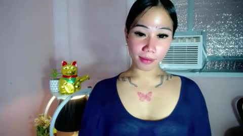holy_samyx online show from October 25, 4:02 am