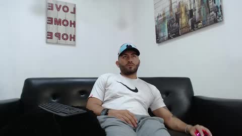 holy_sin online show from March 12, 1:40 pm