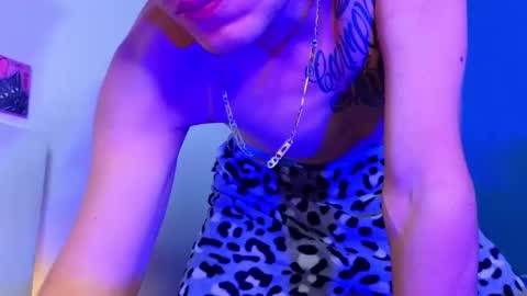 Snapshot of holy_taby_ chatting on March 1, 11:39 am online show from March 1, 11:39 am