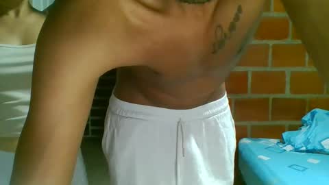 homero198 online show from November 19, 1:27 am