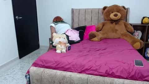 honey_hypnotic online show from December 19, 7:29 pm