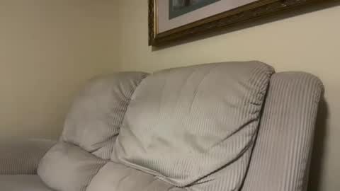 honey_man14 online show from October 2, 2:43 am