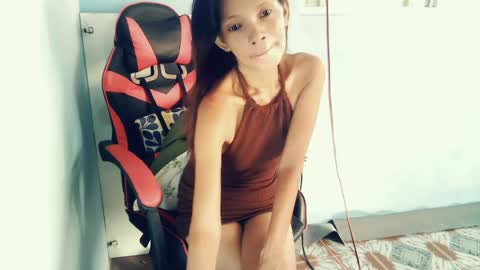 honey_mollyxx online show from June 22, 11:23 pm