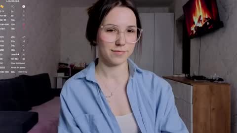 honey_peachy online show from May 12, 4:05 pm