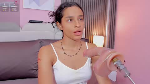 Snapshot of honey_sofii_ chatting on September 30, 11:42 am honey_sofii_ online show from September 30, 11:42 am