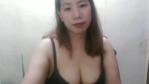 Snapshot of honeyfiona chatting on October 20, 6:07 am Fiona online show from October 20, 6:07 am