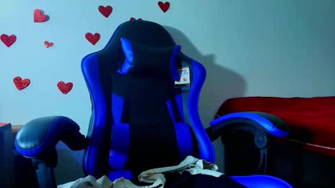 HONEY LUXE online show from February 15, 5:21 am