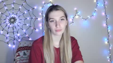 honeyveil online show from November 28, 9:11 pm