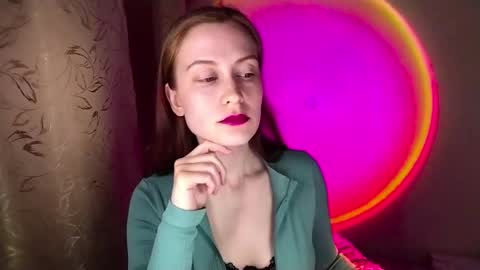honeyy_bun online show from May 7, 7:42 pm
