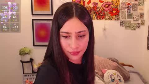 Snapshot of honeyypeaach chatting on September 26, 10:40 pm    online show from September 26, 10:40 pm