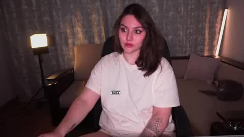 Karina online show from May 2, 9:26 am