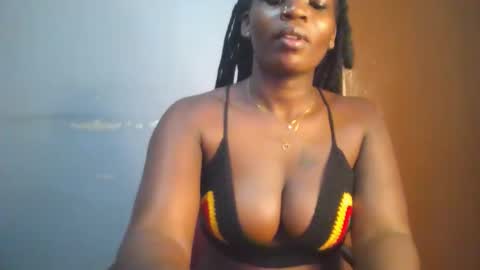 Snapshot of horny_hearts chatting on October 16, 7:08 am phanice online show from October 16, 7:08 am