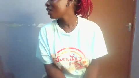 Snapshot of horny_hearts chatting on October 1, 4:39 pm phanice online show from October 1, 4:39 pm