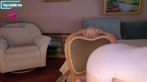 Horny Svinka online show from April 19, 7:09 am