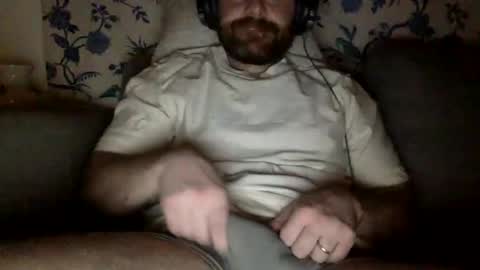 Snapshot of horny_thick_cock chatting on March 10, 3:34 am horny_thick_cock online show from March 10, 3:34 am