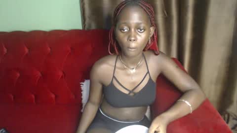 Snapshot of hornybella4 chatting on March 1, 5:27 pm Bella online show from March 1, 5:27 pm