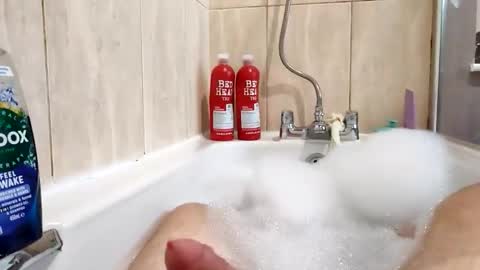 hornybiker1987 online show from December 14, 7:31 pm