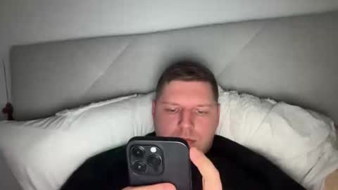 hornyboy95300 online show from December 27, 1:18 pm