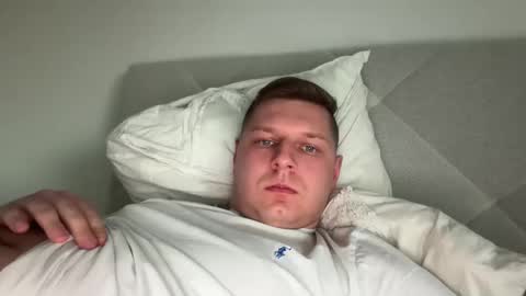 hornyboy95300 online show from March 3, 4:58 pm