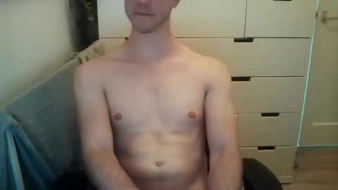 hornydutchman69 online show from April 29, 9:52 pm