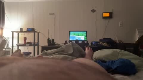 hornyguy184445 online show from August 7, 4:44 am