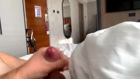 Snapshot of hornyian91 chatting on October 12, 9:13 am Liverpool lad online show from October 12, 9:13 am