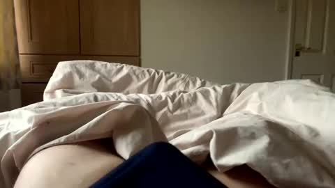 Snapshot of hornyian91 chatting on February 23, 8:06 am Liverpool lad online show from February 23, 8:06 am