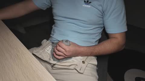 HornyLegalGoonerBoy online show from March 5, 9:24 pm