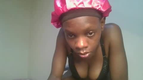 Snapshot of hornylittleprinces chatting on October 8, 10:16 pm Princes online show from October 8, 10:16 pm