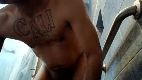 Snapshot of hornysaint310 chatting on February 26, 6:19 am hornysaint310 online show from February 26, 6:19 am