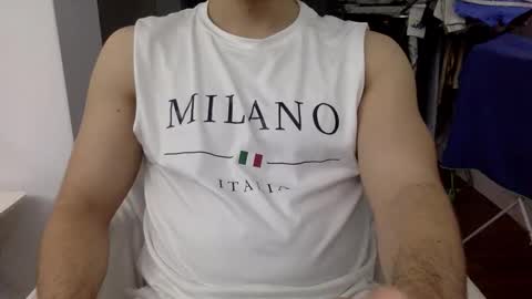 hornyspaniard93 online show from April 23, 11:39 pm