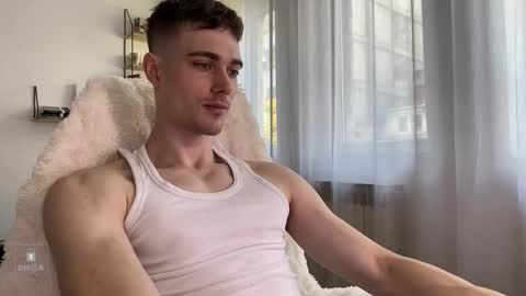 Travis online show from September 21, 11:36 am