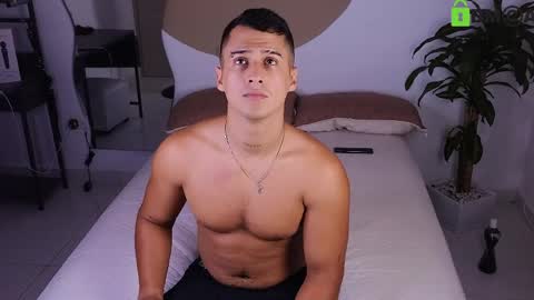 Marcus  Tatti  online show from May 12, 3:59 am