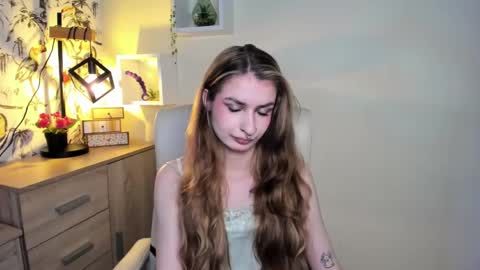 NINA online show from November 26, 7:05 am