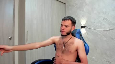 hot bad boy69 online show from July 3, 11:53 pm