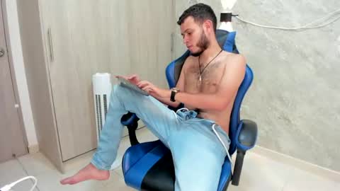 hot bad boy69 online show from July 10, 8:57 pm
