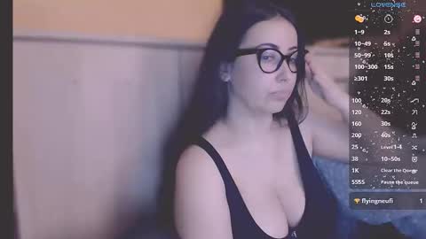 v     online show from January 10, 10:37 pm